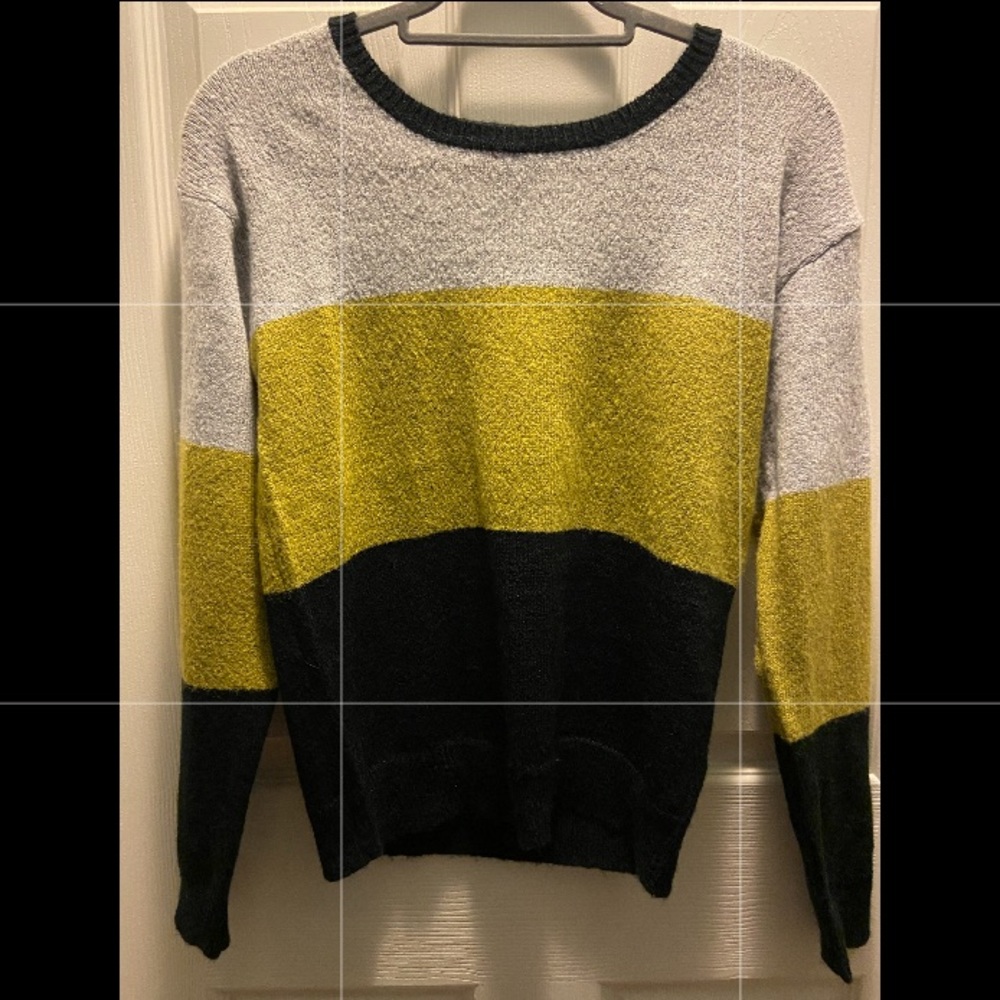 BYdesign Gray, Black, And Yellow Size Medium Sweater